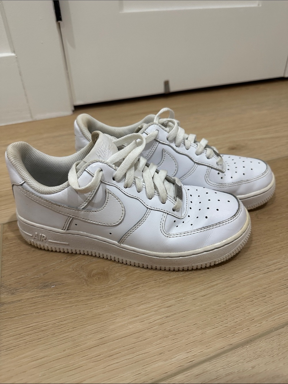Nike womens White Leather Sneakers - Classic Air Force Style